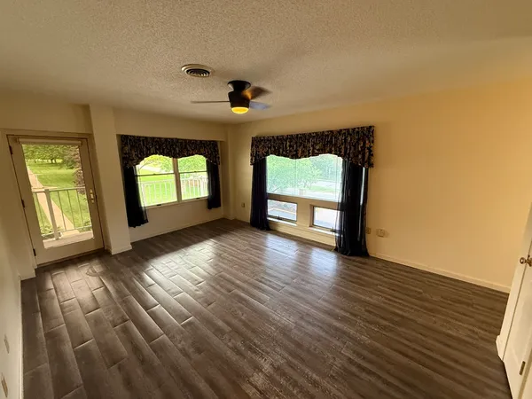$135,000 | 1104 Kimberly Road, Unit 602, Bettendorf, IA 52722