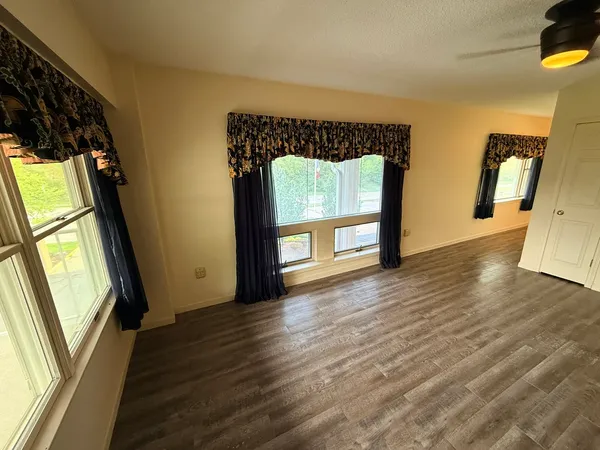 $135,000 | 1104 Kimberly Road, Unit 602, Bettendorf, IA 52722