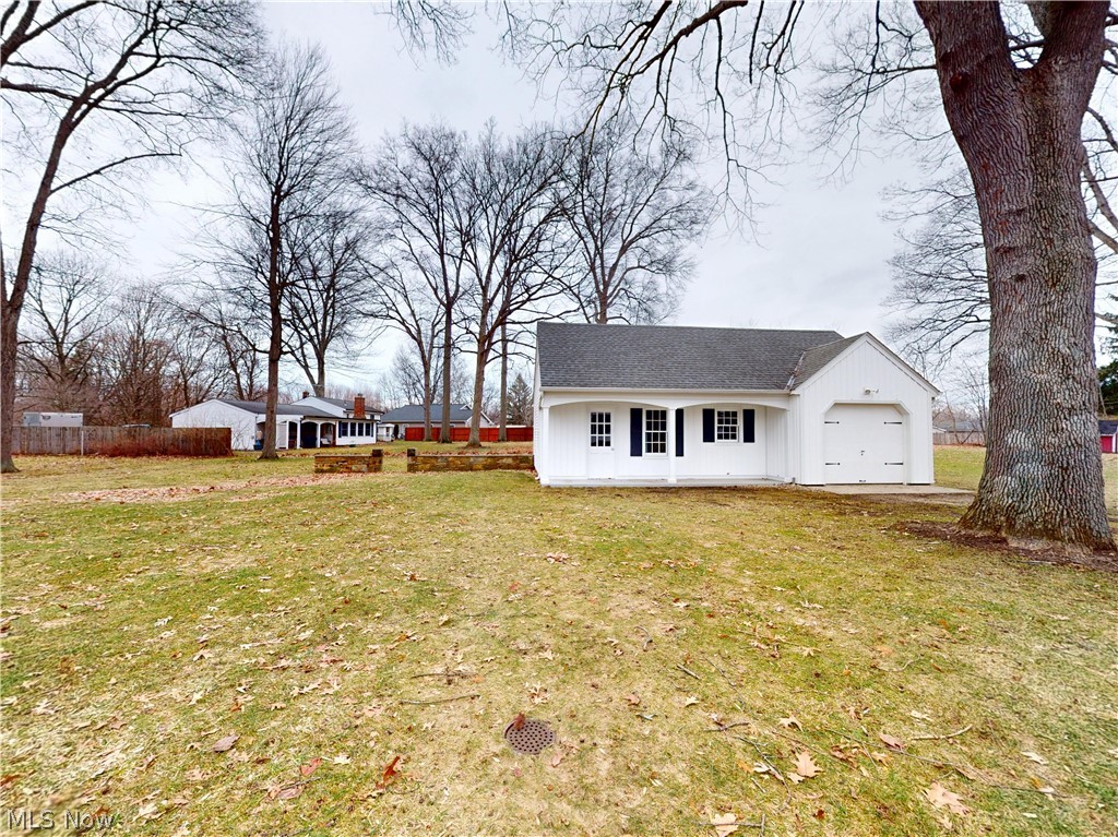 145 Overlook Road Painesville, OH 44077 - Photo 4 of 36 large garage/workshop with electric and water