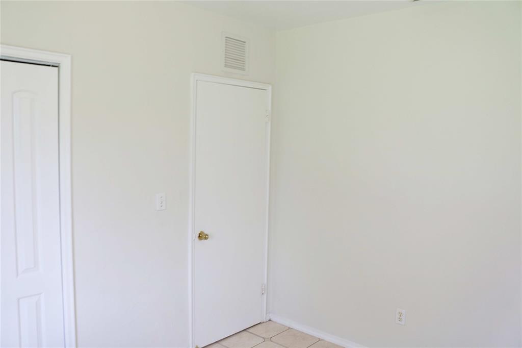 2640 Southwest 79th Avenue Miami, FL 33155 - Photo 19 of 23 a view of a hallway