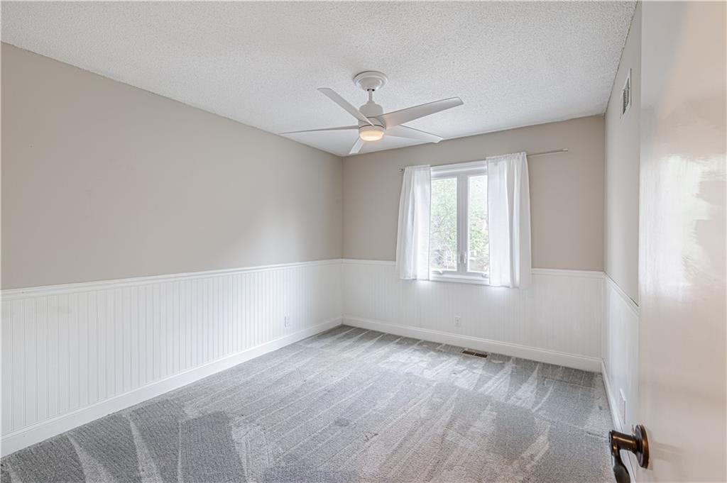11030 Rene Street Lenexa, KS 66215 - Photo 19 of 39 Gallery Image 19