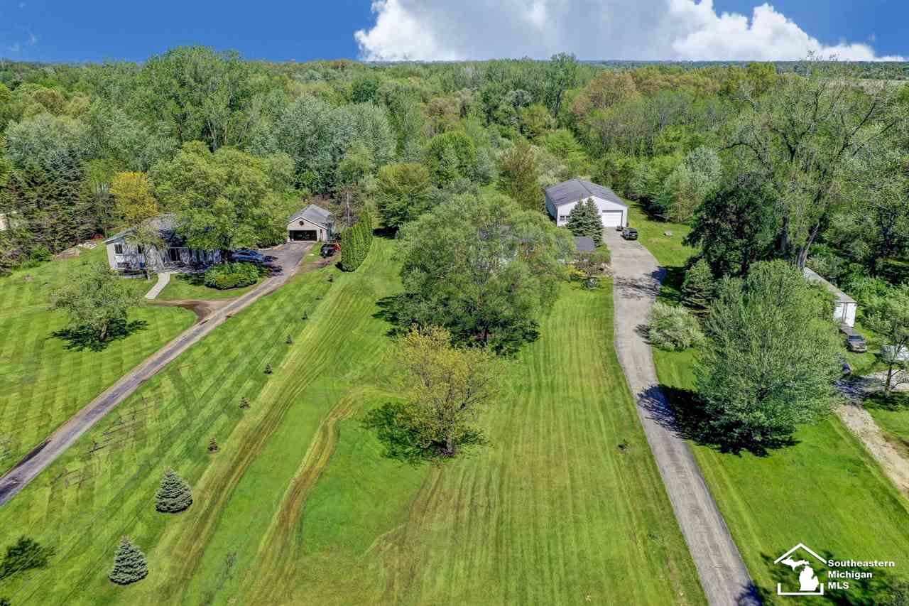 8674 Crabb Road Temperance, MI 48182 - Photo 3 of 55