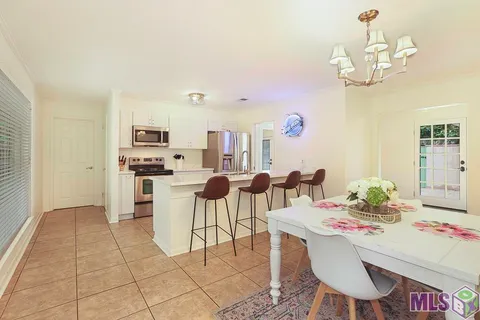 $299,000 | 633 College Hill Drive, Baton Rouge, LA 70808