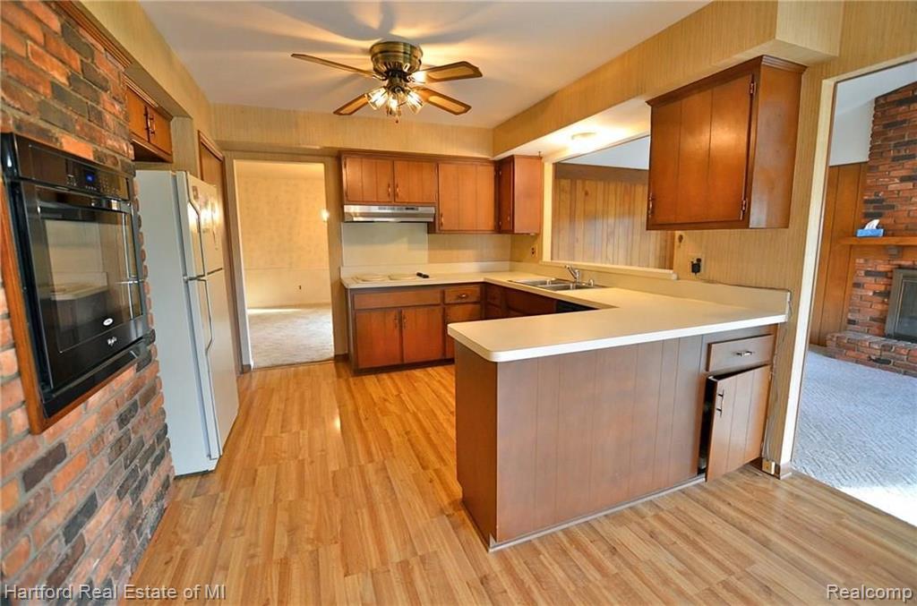 36257 Congress Road Farmington Hills, MI 48335 - Photo 7 of 19