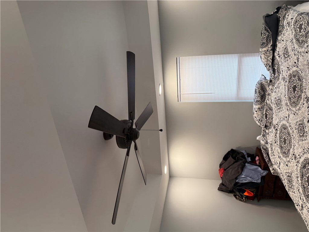 132 Rolling Hills Road Six Mile, SC 29682 - Photo 13 of 19