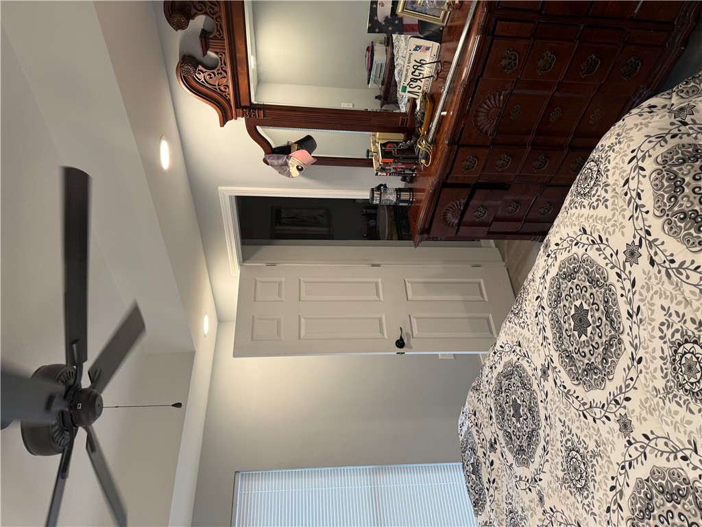 132 Rolling Hills Road Six Mile, SC 29682 - Photo 9 of 19