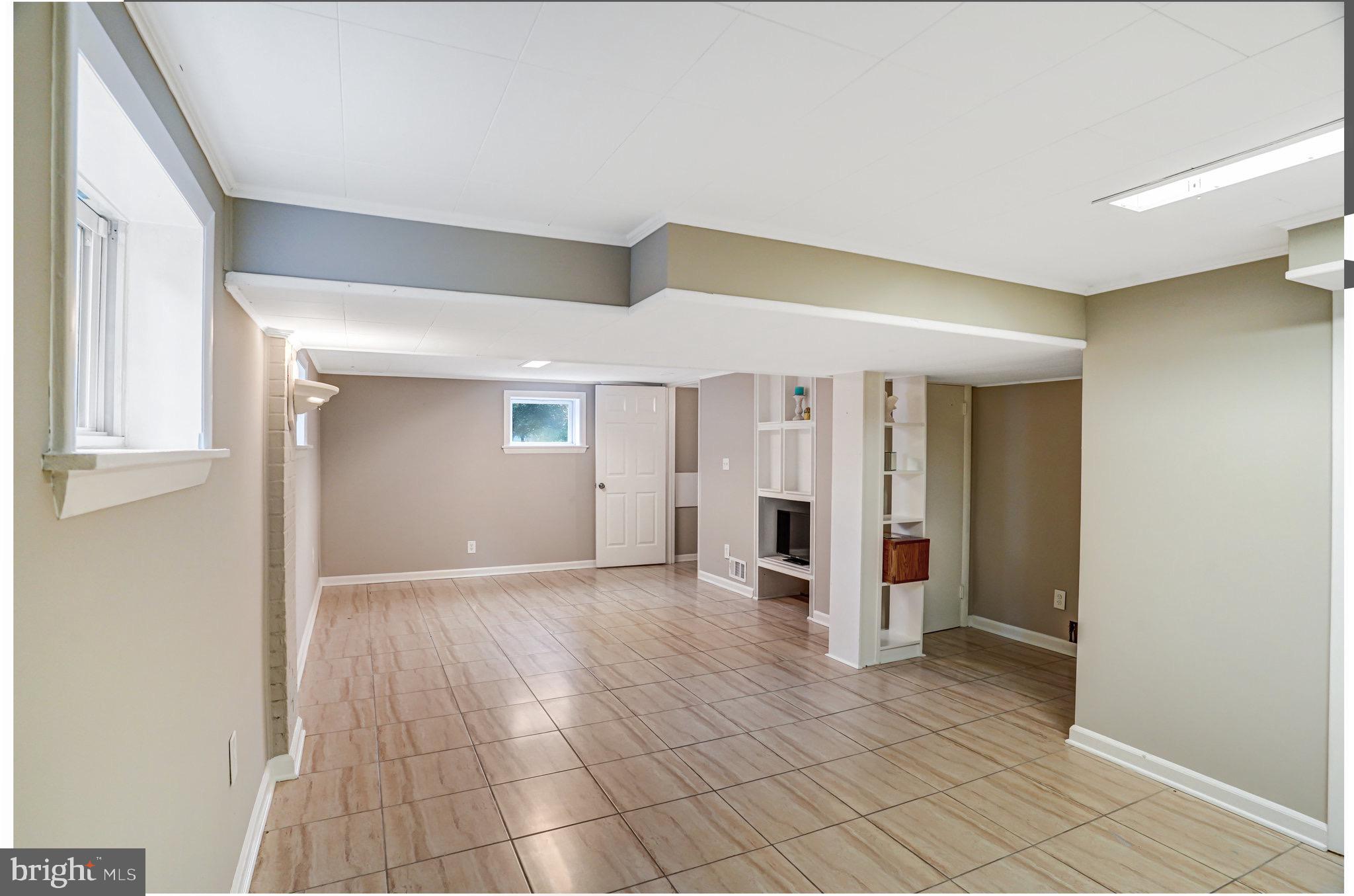 107 West Cameron Road Falls Church, VA 22046 - Photo 24 of 37