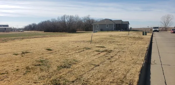 $43,500 | 1005 West 17th Street, Newton, KS 67114