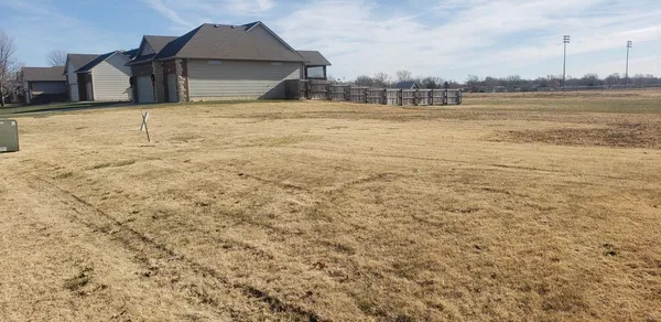 $43,500 | 1005 West 17th Street, Newton, KS 67114