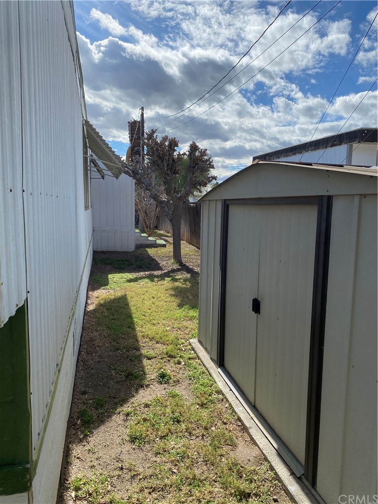 213 Elm Road Blythe, CA 92225 - Photo 5 of 61