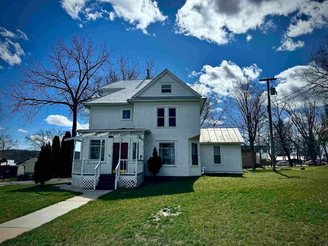$4,195 | 170 East Main Street, Merrimac, WI 53561