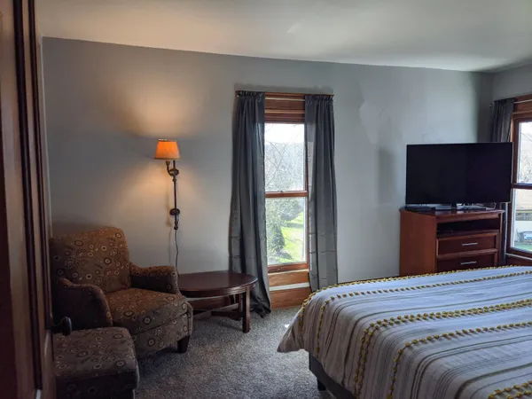 $4,195 | 170 East Main Street, Merrimac, WI 53561