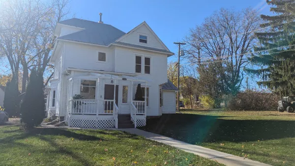 $4,195 | 170 East Main Street, Merrimac, WI 53561