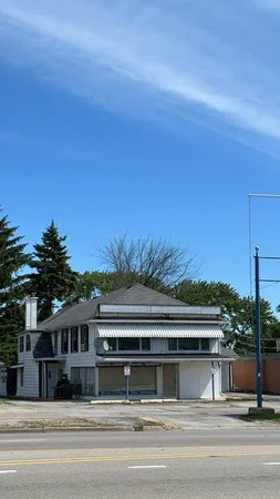 $1,000 | 2614 Grand Avenue, Unit 2, Waukegan, IL 60085