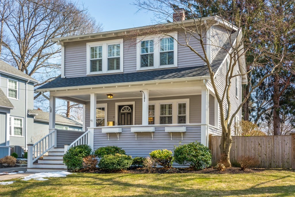 114 Warwick Road Melrose, MA 02176 - Photo 1 of 42 Gallery Image 1