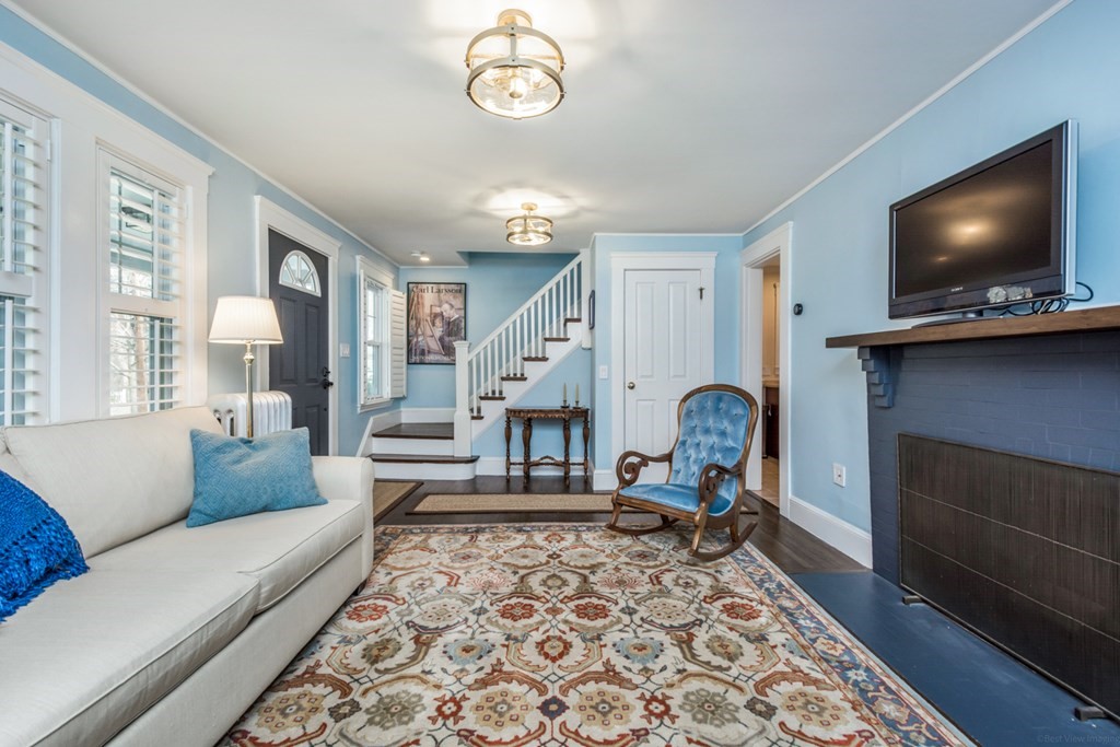 114 Warwick Road Melrose, MA 02176 - Photo 12 of 42 Gallery Image 12