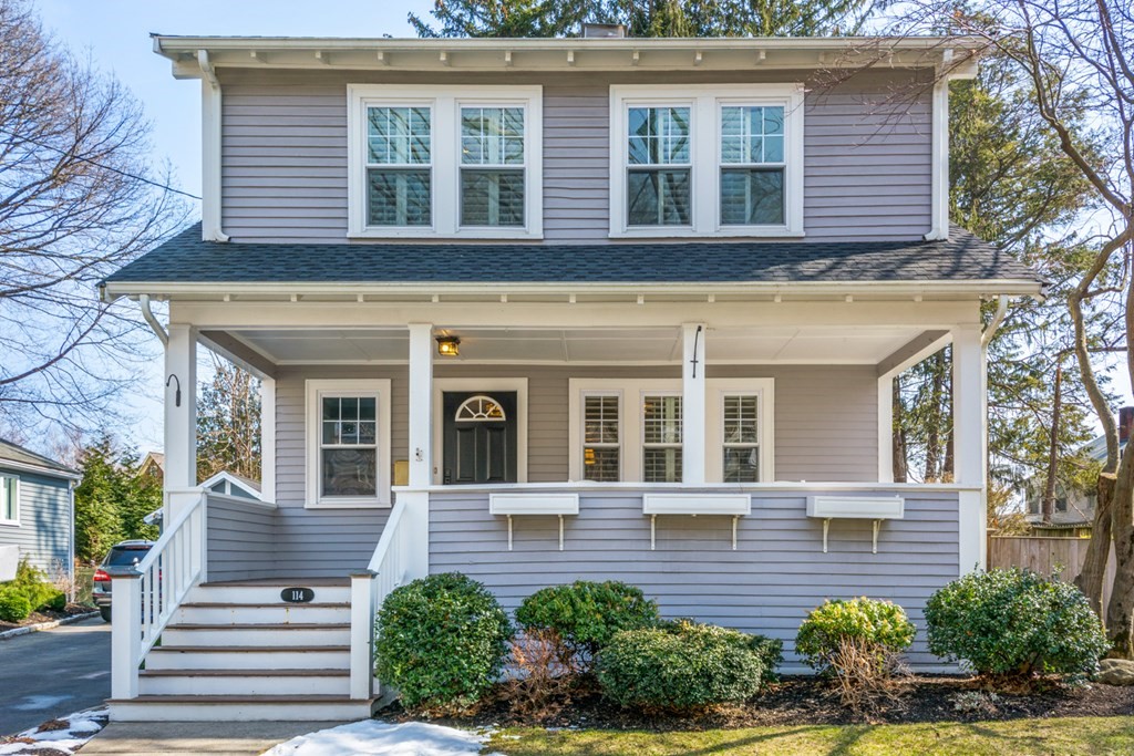 114 Warwick Road Melrose, MA 02176 - Photo 2 of 42 Gallery Image 2