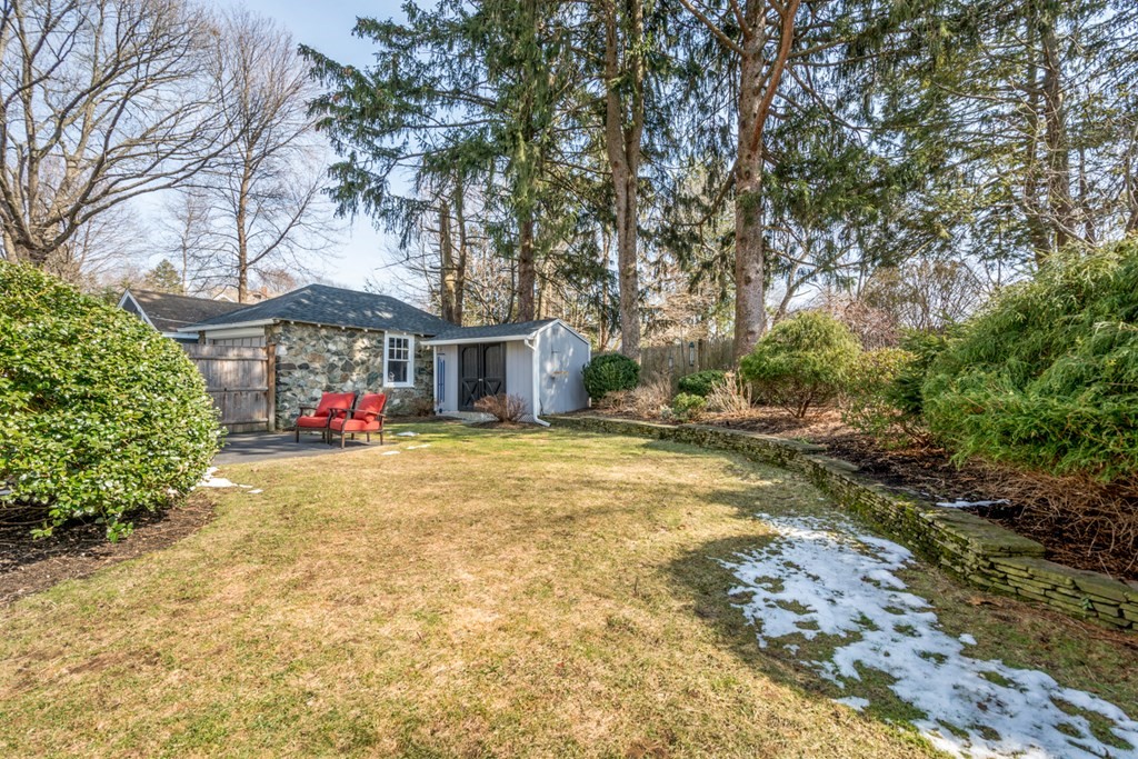 114 Warwick Road Melrose, MA 02176 - Photo 36 of 42 Gallery Image 36