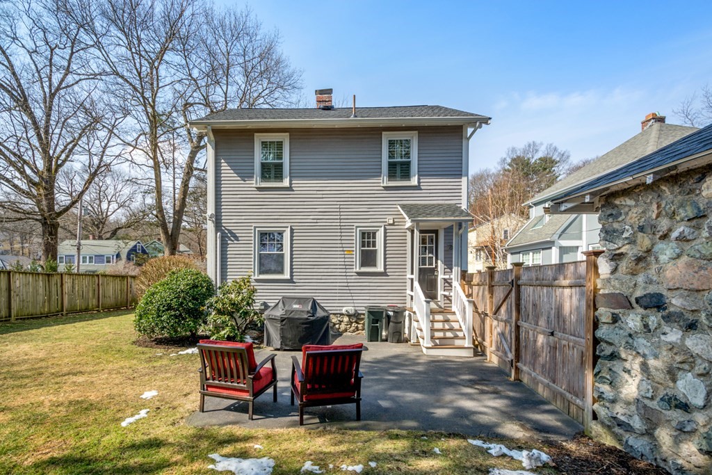 114 Warwick Road Melrose, MA 02176 - Photo 39 of 42 Gallery Image 39