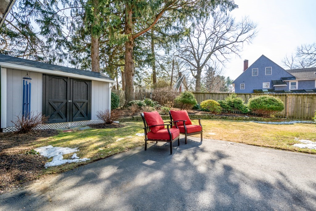 114 Warwick Road Melrose, MA 02176 - Photo 40 of 42 Gallery Image 40