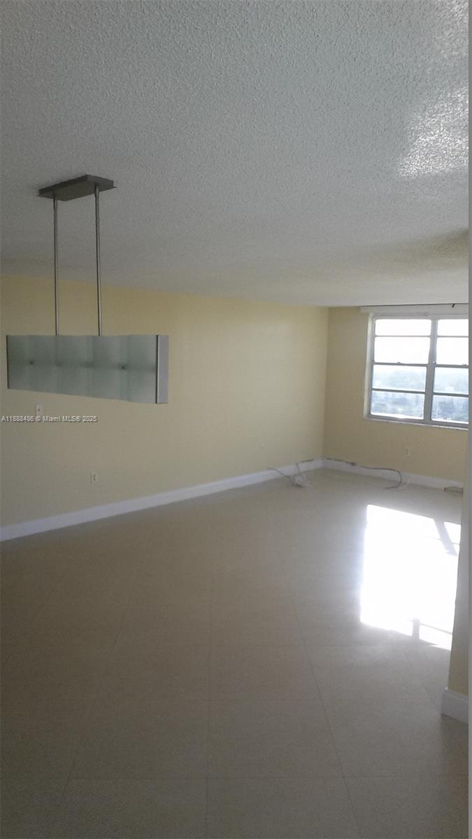 2750 Northeast 183rd Street, Unit 2305 Aventura, FL 33160 - Photo 12 of 31