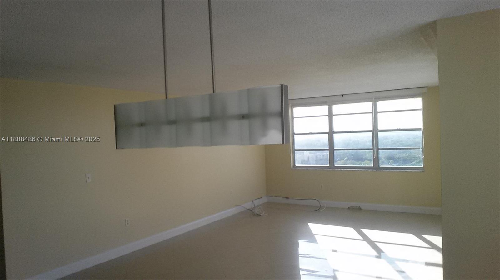 2750 Northeast 183rd Street, Unit 2305 Aventura, FL 33160 - Photo 13 of 31