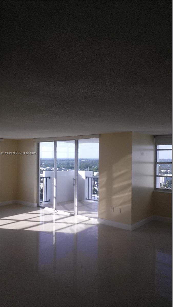 2750 Northeast 183rd Street, Unit 2305 Aventura, FL 33160 - Photo 16 of 31