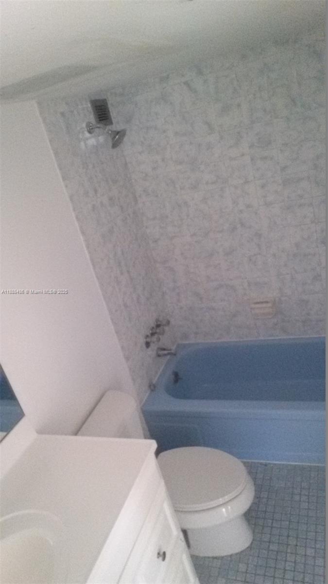 2750 Northeast 183rd Street, Unit 2305 Aventura, FL 33160 - Photo 26 of 31