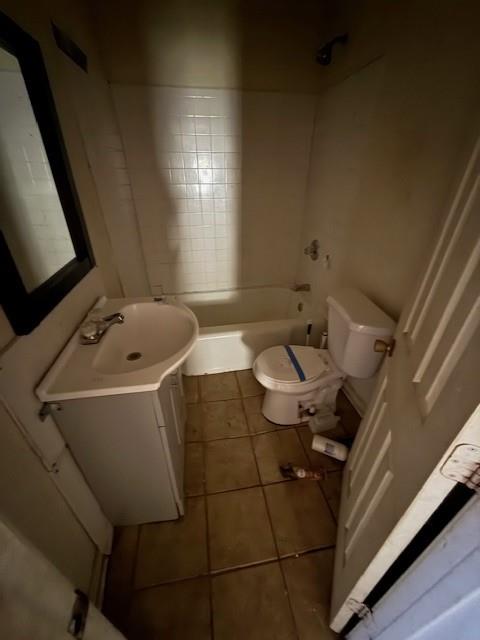 5 Adair Avenue Southeast Atlanta, GA 30315 - Photo 13 of 13 a bathroom with a sink and mirror