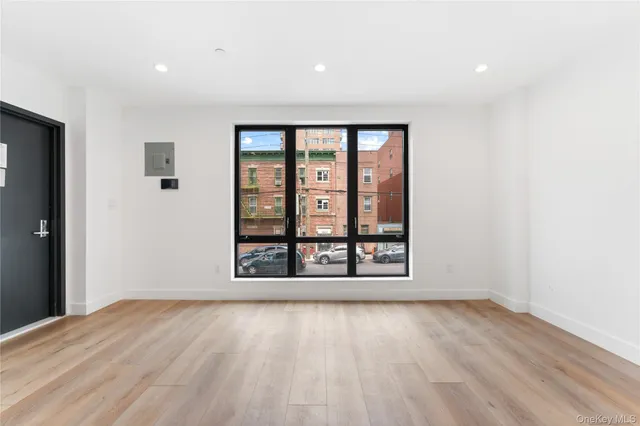 $3,250 | 901 60th Street, Unit 4B | Borough Park
