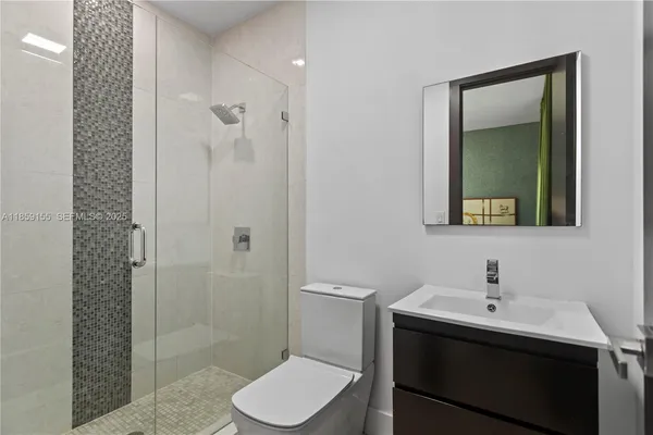 a very nice looking room with many windows