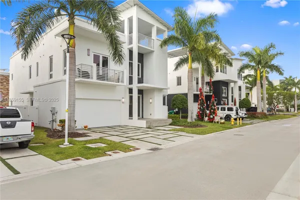 $1,695,000 | 3420 Northwest 84th Avenue, Doral, FL 33122