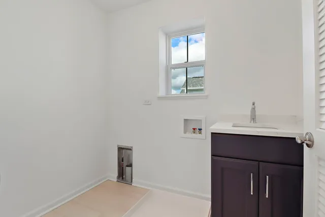 an empty room with window