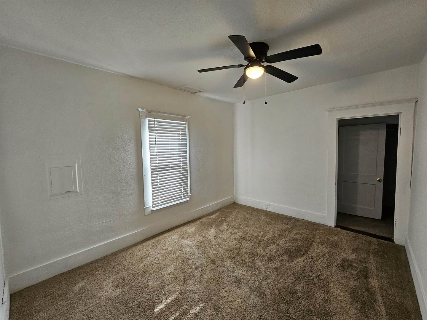 803 South Maple Street Salem, IL 62881 - Photo 16 of 38