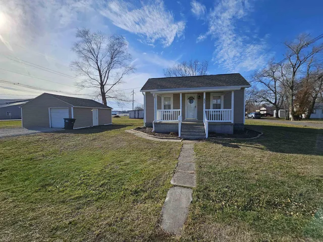 $99,000 | 803 South Maple Street, Salem, IL 62881