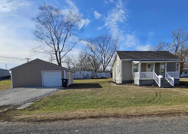 $91,000 | 803 South Maple Street, Salem, IL 62881