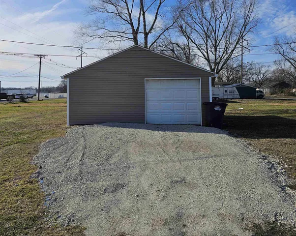 $99,000 | 803 South Maple Street, Salem, IL 62881