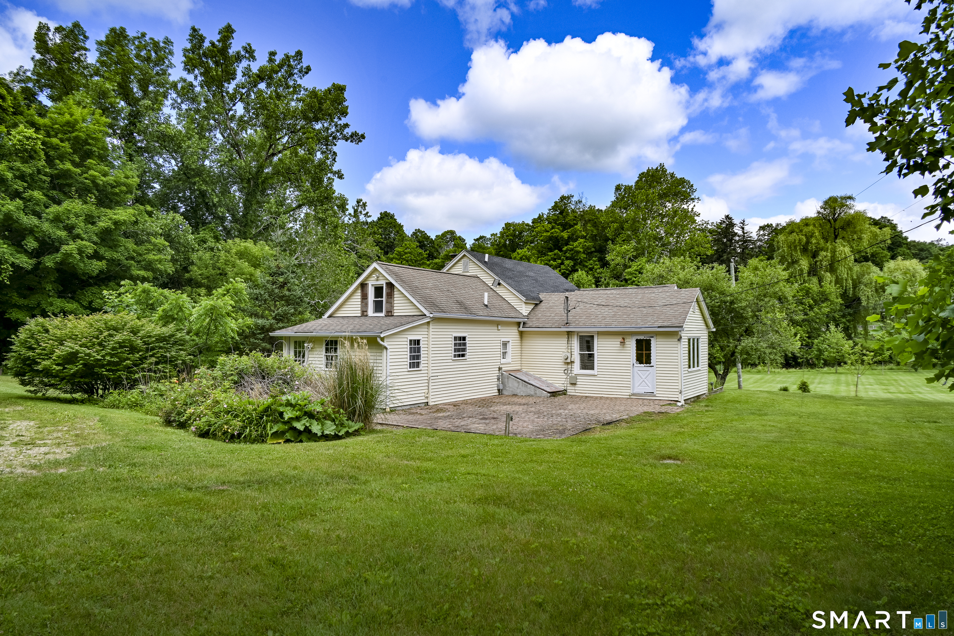 136 Lower Road North Canaan, CT 06018 - Photo 7 of 39