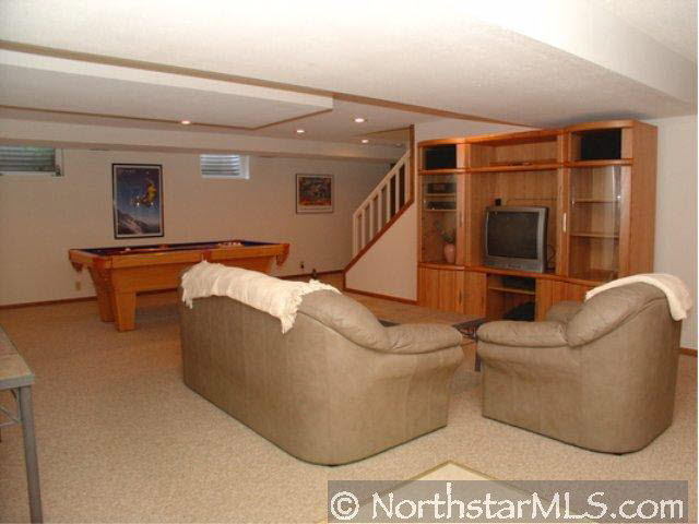 4841 Coventry Road West Minnetonka, MN 55345 - Photo 4 of 10 Gallery Image 4