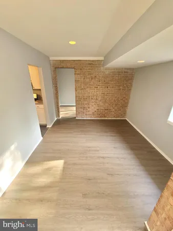 $2,025 | 19439 Brassie Place, Unit 301, Gaithersburg, MD 20886
