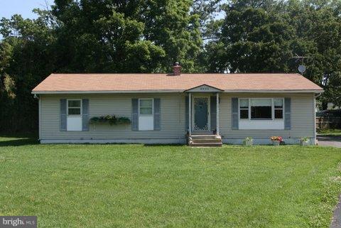 9525 North Laurel Road Laurel, MD 20723 - Photo 6 of 6 Exterior (Front)