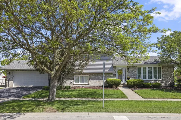 $459,700 | 17028 Redwood Court, Orland Hills, IL 60487