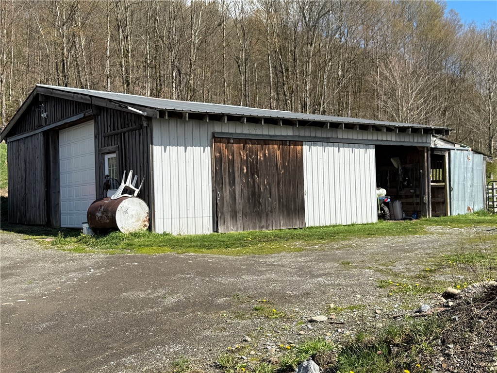 3010 Kelly Road Brookfield, NY 13355 - Photo 12 of 45