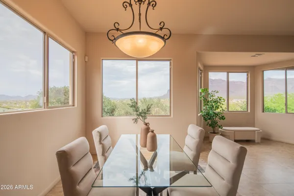 $900,000 | 5995 East 35th Avenue, Apache Junction, AZ 85119