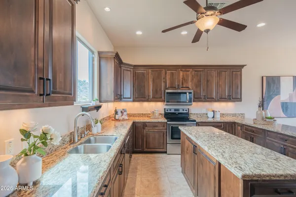 $900,000 | 5995 East 35th Avenue, Apache Junction, AZ 85119