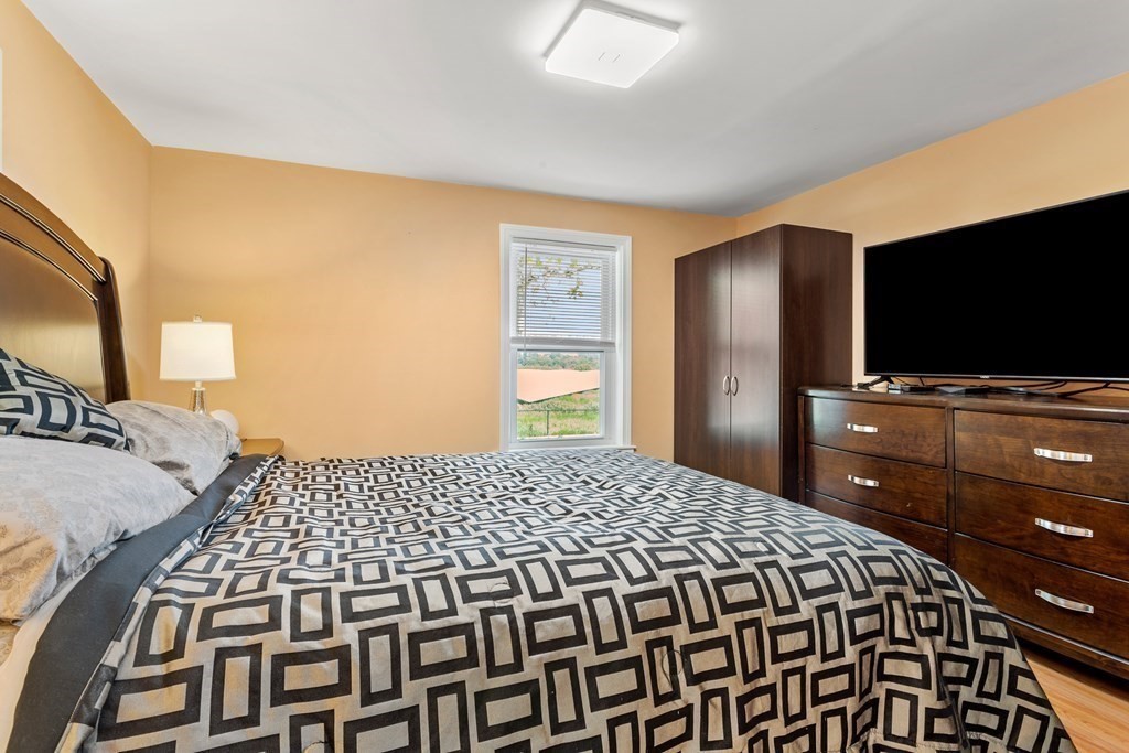 30 South Martin Road Amesbury, MA 01913 - Photo 23 of 33