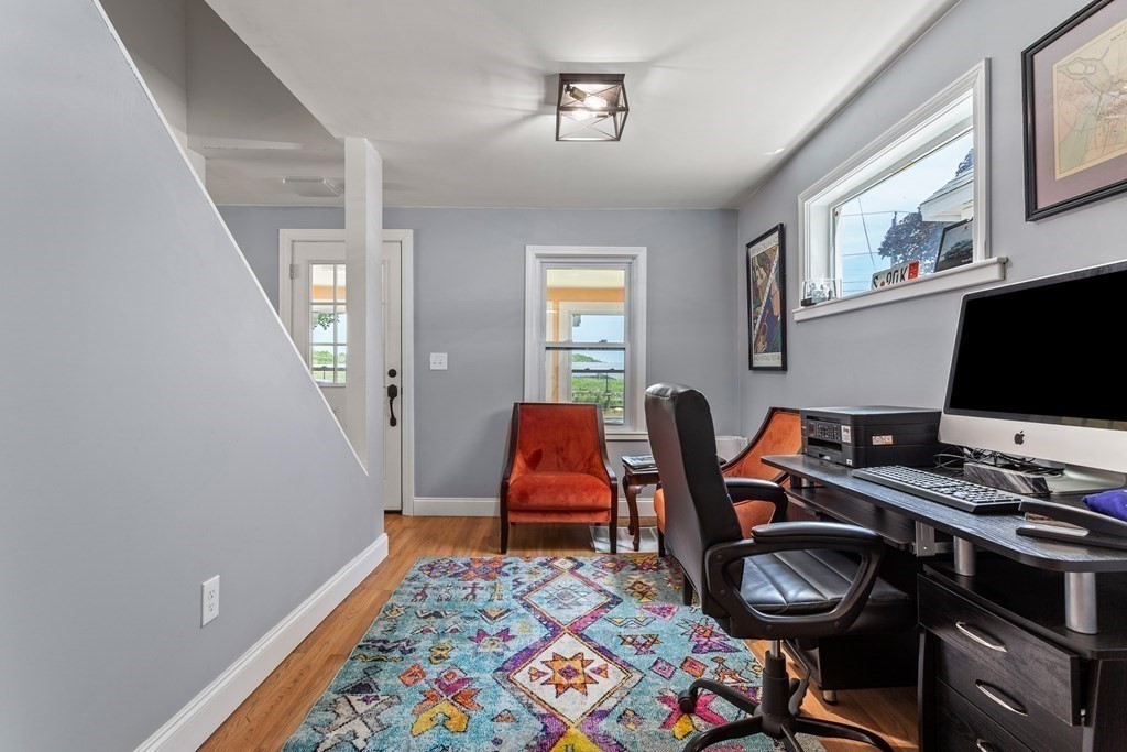 30 South Martin Road Amesbury, MA 01913 - Photo 5 of 33