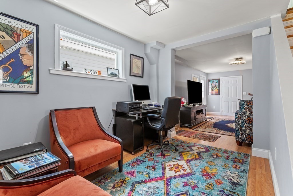 30 South Martin Road Amesbury, MA 01913 - Photo 6 of 33
