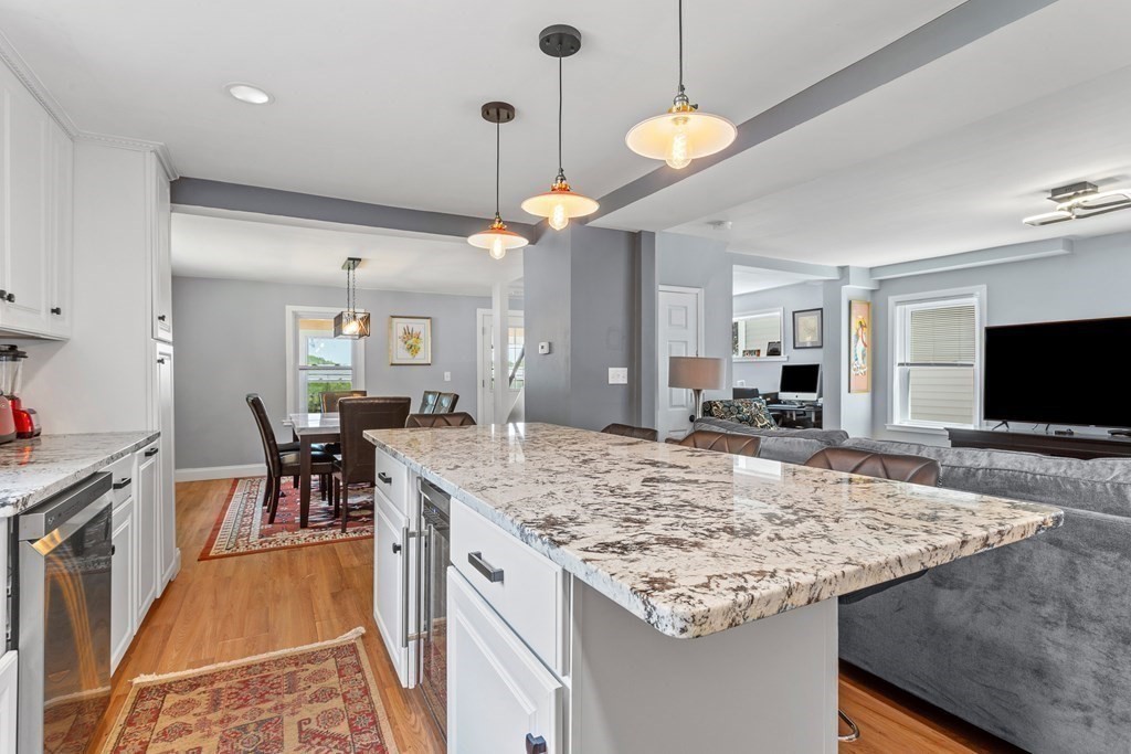 30 South Martin Road Amesbury, MA 01913 - Photo 8 of 33