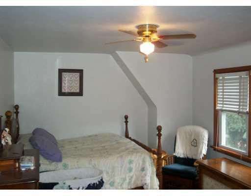 131 Lindsay Road Carnegie, PA 15106 - Photo 6 of 8 Master Bedroom.